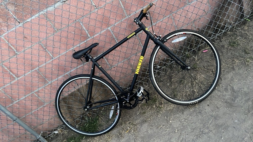 Tarker U-D Single Speed Bike 700C Steel Frame Black Flat Bar Caliper Brakes