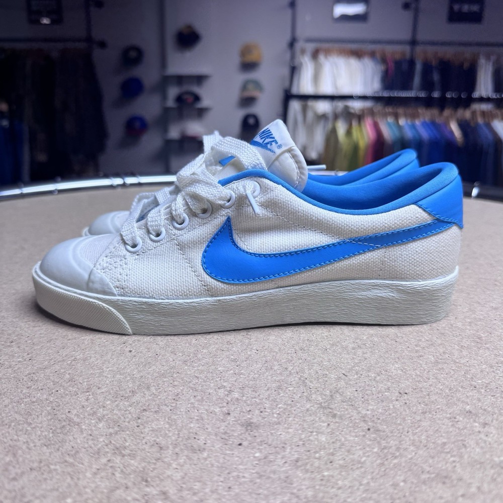 Vintage 1980’S New with box Womens Nike All court - Size 7 Blue & White Shoes