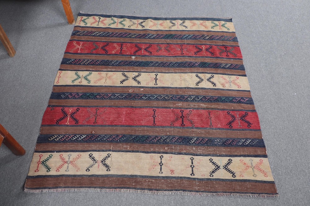 Vintage 4x4,5 ft Rug, Turkish Accent Rug, Brown Floral Rug