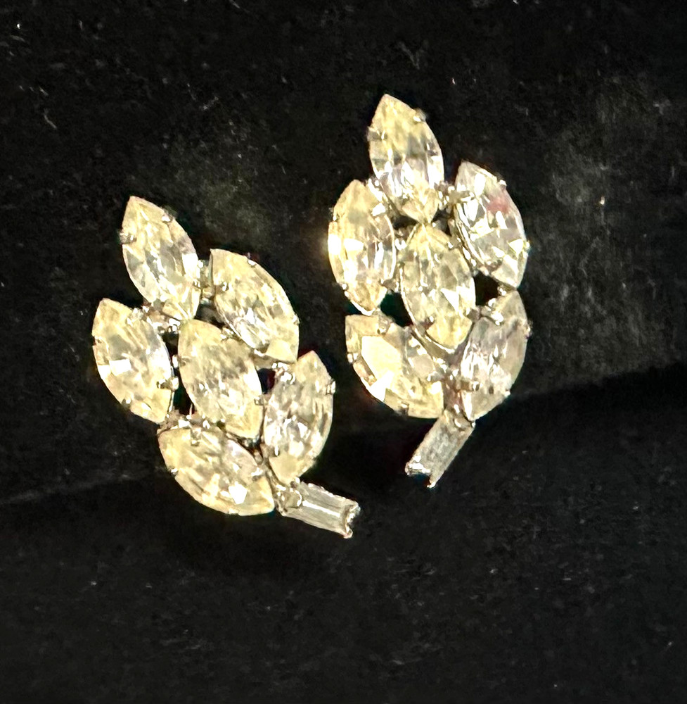 Vtg Costume Clear Rhinestone Leaf Silver Tone Clip-on Earrings Jewelry Lot I