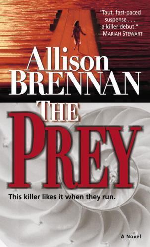 The Prey: A Novel (Predator Trilogy), USED-Very Good, Brennan, Allison