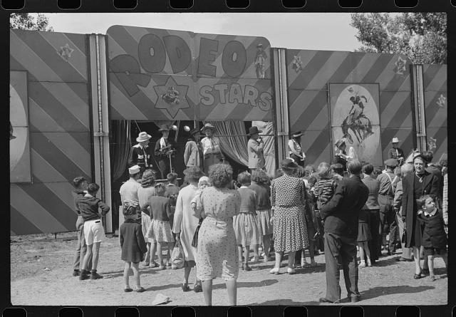 Photo:Rutland Vermont Rodeo Stars Fair 1941 Crowd Stage Show