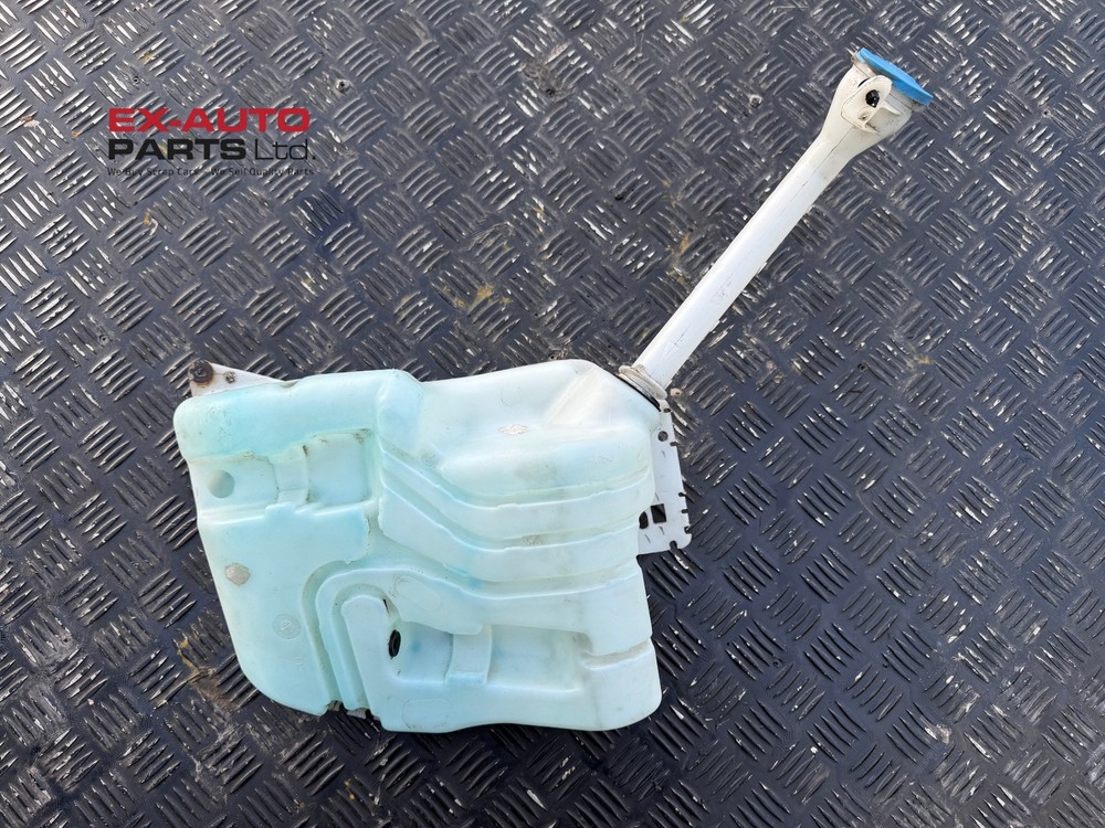 Nissan Qashqai TEKNA DCi 2010 Windscreen Washer Bottle Reservoir Tank - OEM