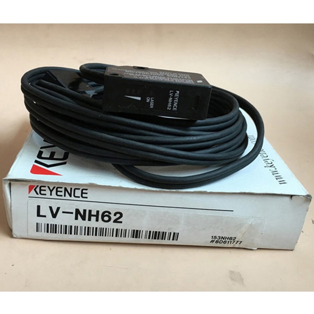 Free Tax 1PCS one NEW Keyence LV-NH62 Laser Sensor Fast Delivery Expedited Shipp