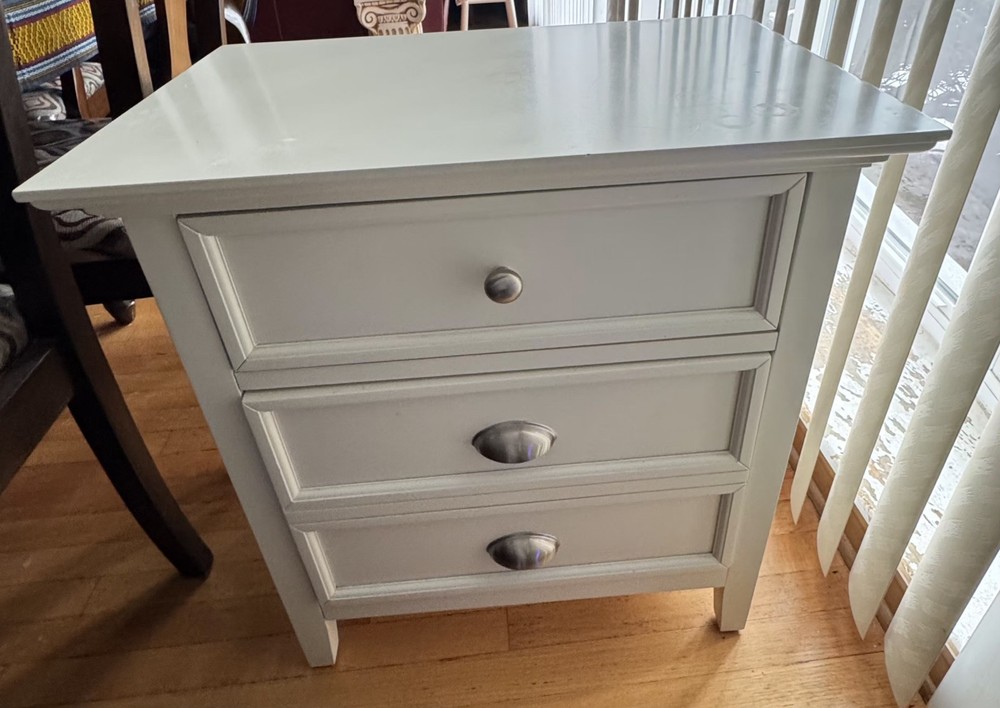 Bedroom Furniture,  Full Size, White.