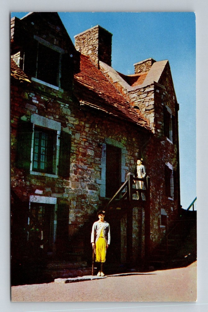 Fort Ticonderoga, NY-New York, West Barracks Building Guards Vintage Postcard