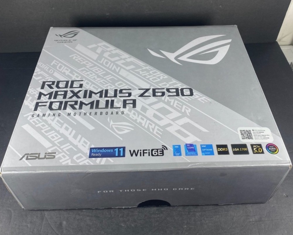 ASUS ROG Maximus Z690 Formula ATX Motherboard, WiFi 6E, PCIe 5.0, DDR5, 12th Gen