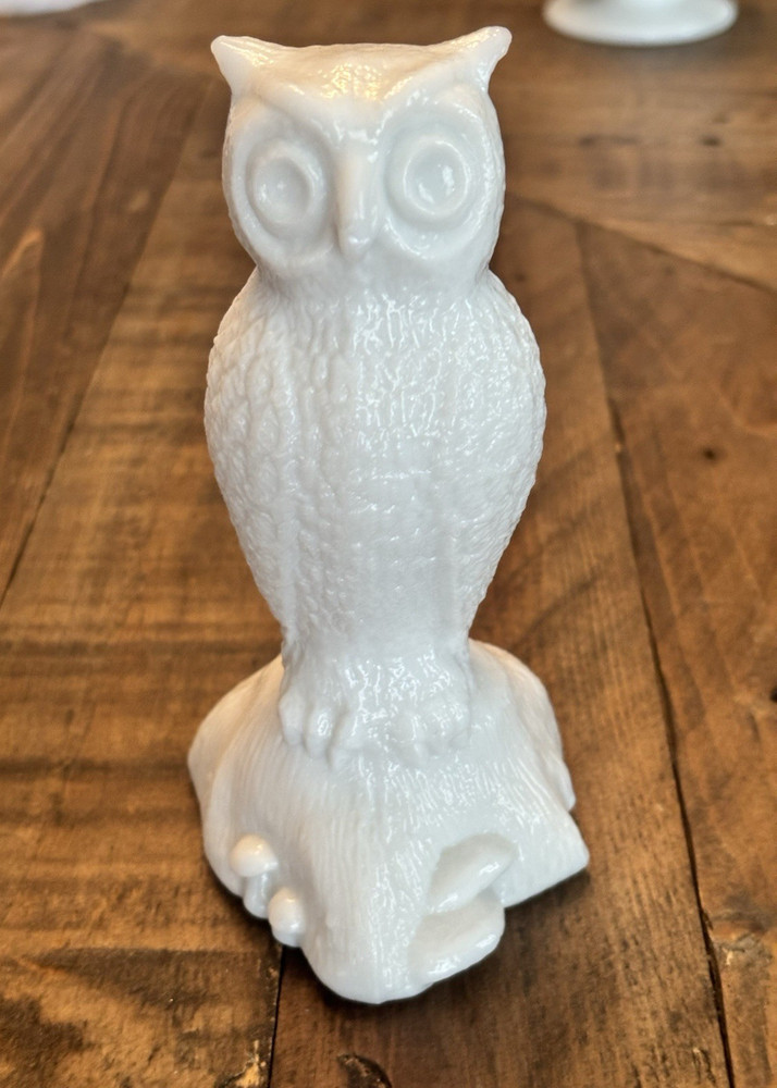 Westmoreland Milk Ceramic Glass Owl Figurine Glossy 6 Inch