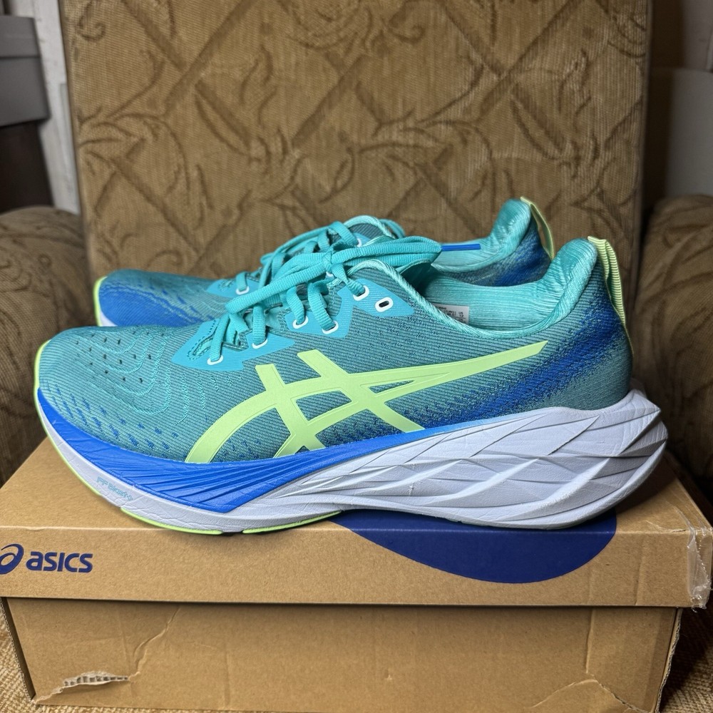 Asics Mens novablast4 Lite-Show Running & Training Shoes 12