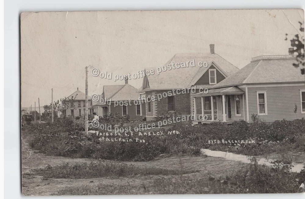 Ansley, Nebraska-Street Scene-Houses-c1907-S.D. Butcher-RPPC Photo Postcard