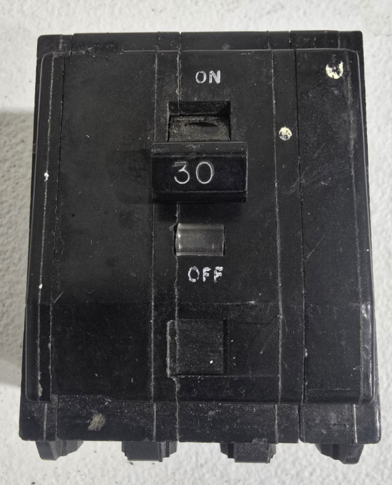 Used Square D Qo330 Circuit Breaker 3 Pull 30 Amp Breaker