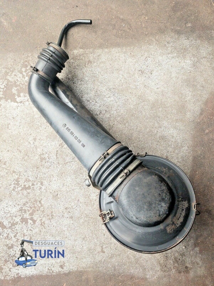 Mercedes-Benz W115 220D Air Filter Filter Box. Reference: 6150940009