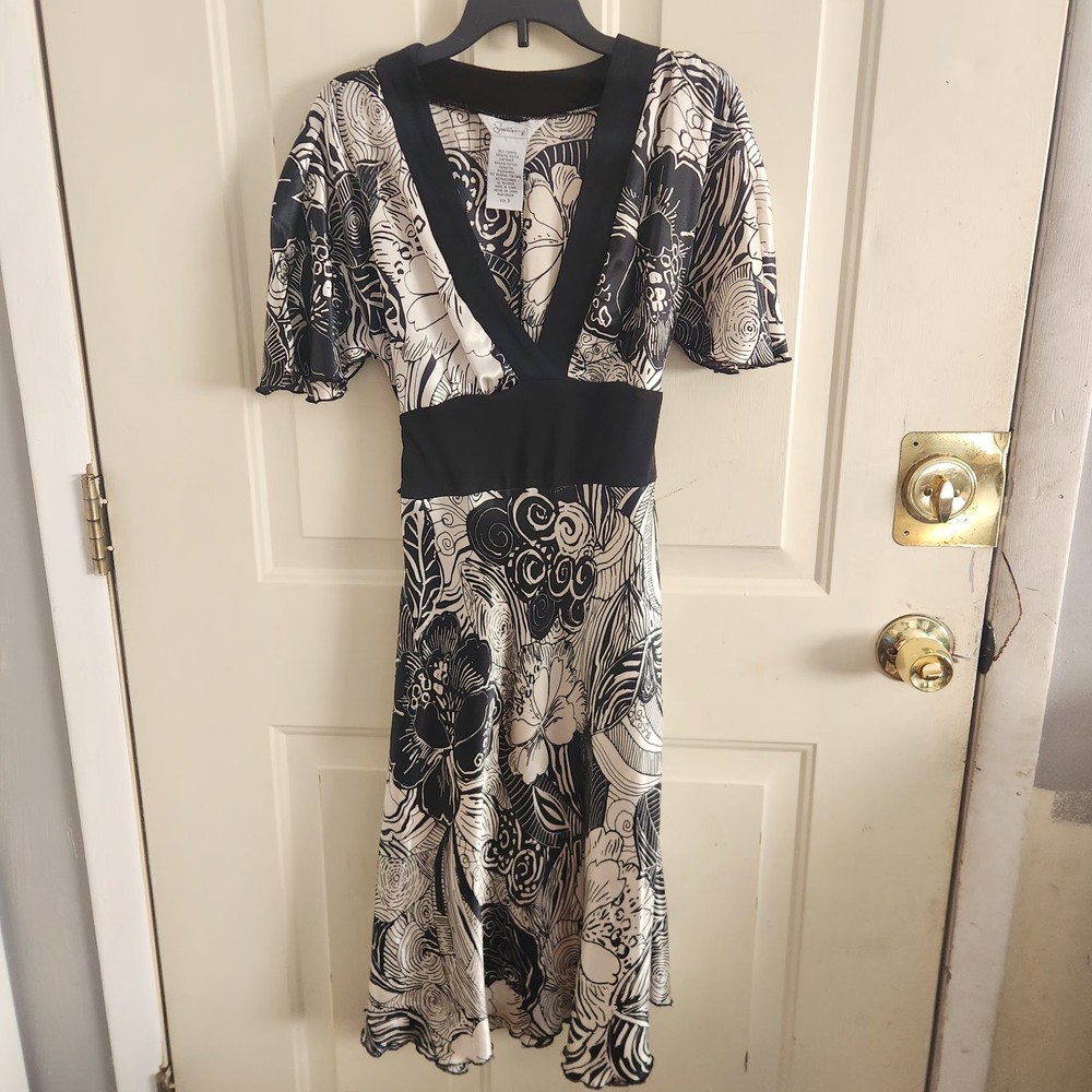 Speechless Women's Dress Size 3 Beautiful Silky New Without Tags Never Worn