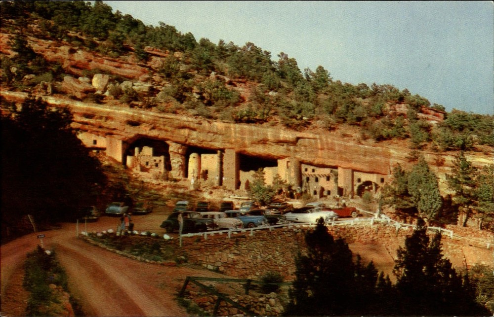 Cliff Dwellings Manitou Springs Pikes Peak Colorado ~ 1950-60s vintage postcard