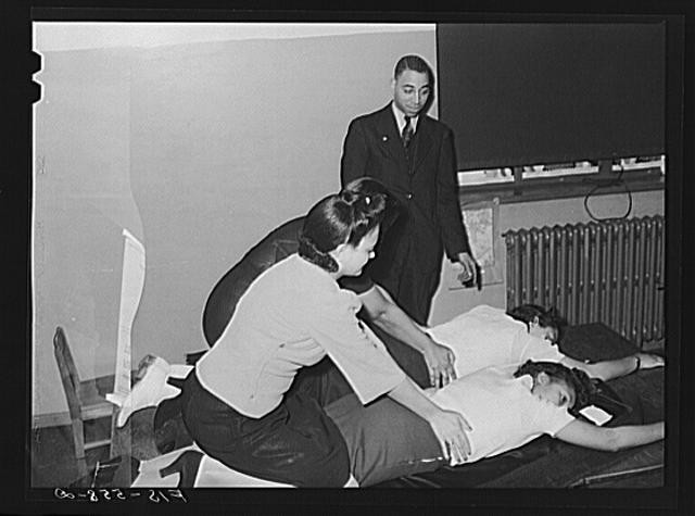 Photo:Chicago Illinois Ida B. Wells Housing Project 1940s First Aid Class