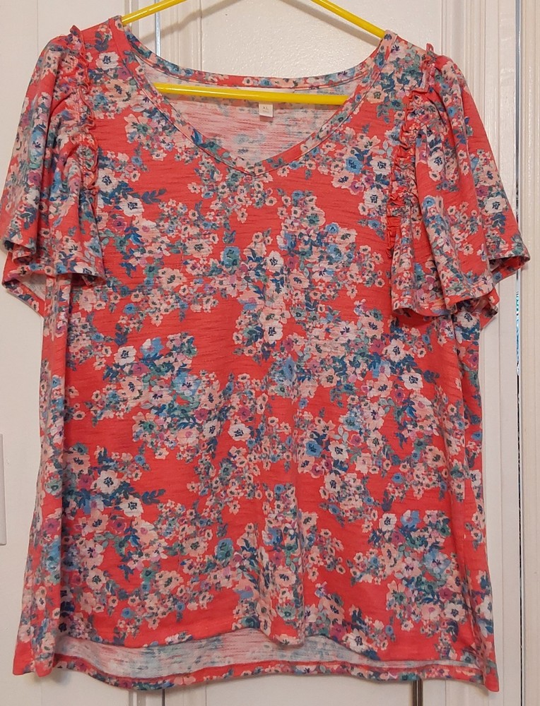 LC Lauren Conrad Women’s Pink/Blue/White Floral V-Neck Ruffle Sleeve Tee XL