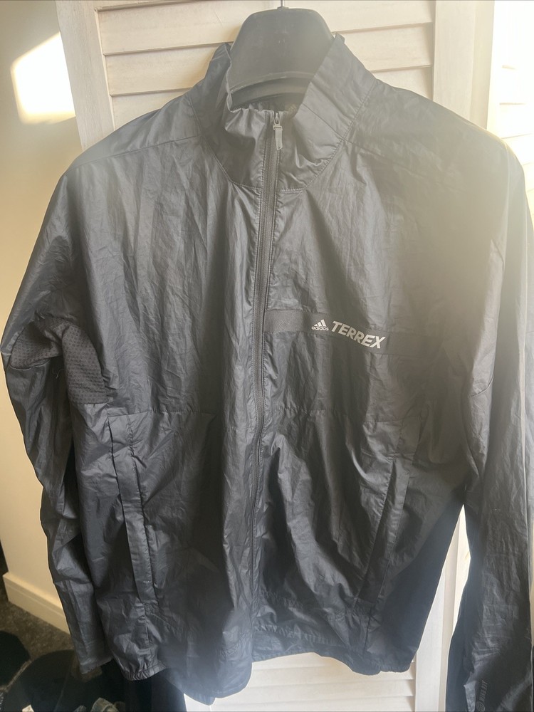 Men’s Adidas Terrex Black Wind Breaker Size Large Brand New