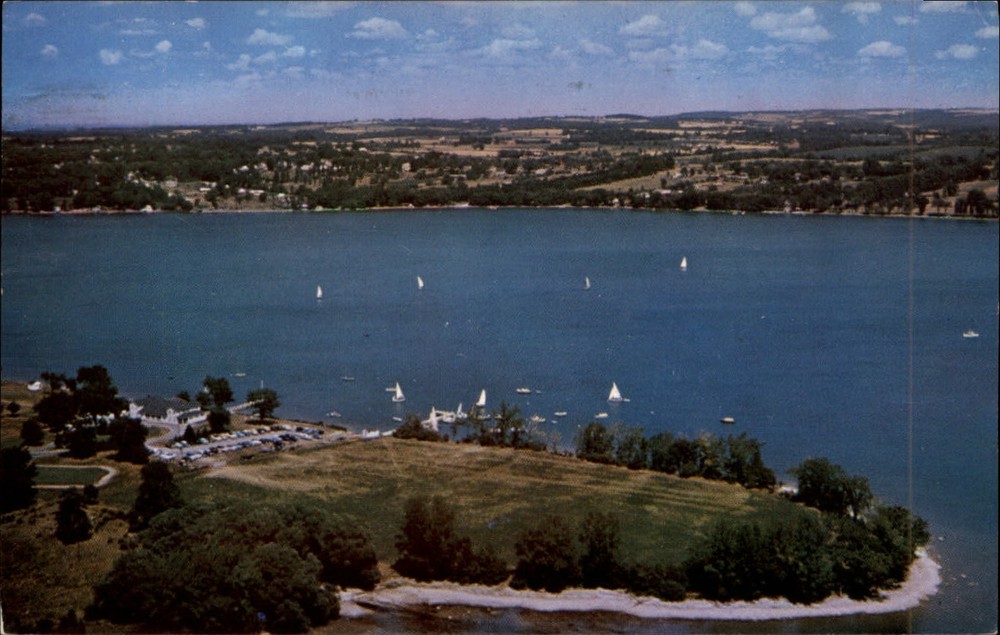 Skaneateles Lake New York Country Club aerial view mailed 1971 vintage postcard