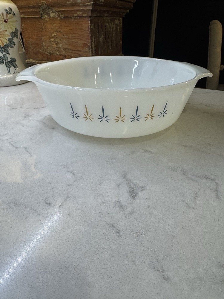 Anchor Hocking Fire King Round Casserole Dish MCM - Candle Glow - 1 1/2 Qt - 437