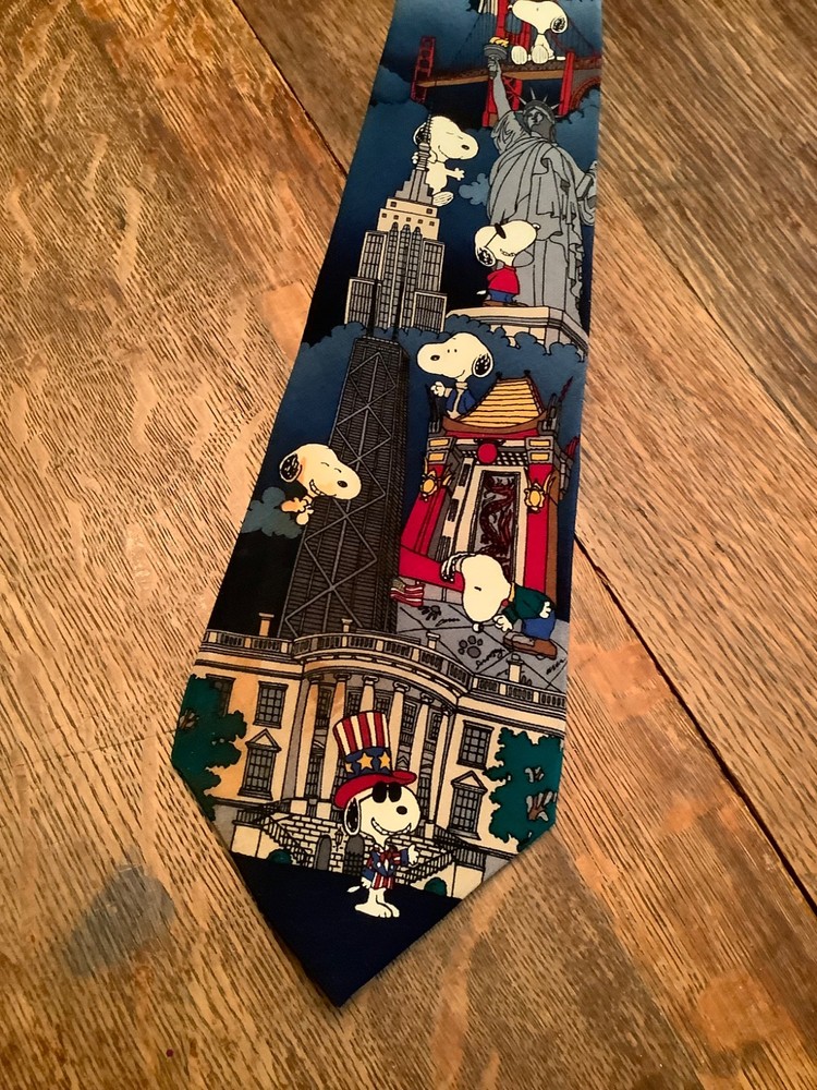 VTG  PEANUTS  Silk Necktie  SNOOPY  
