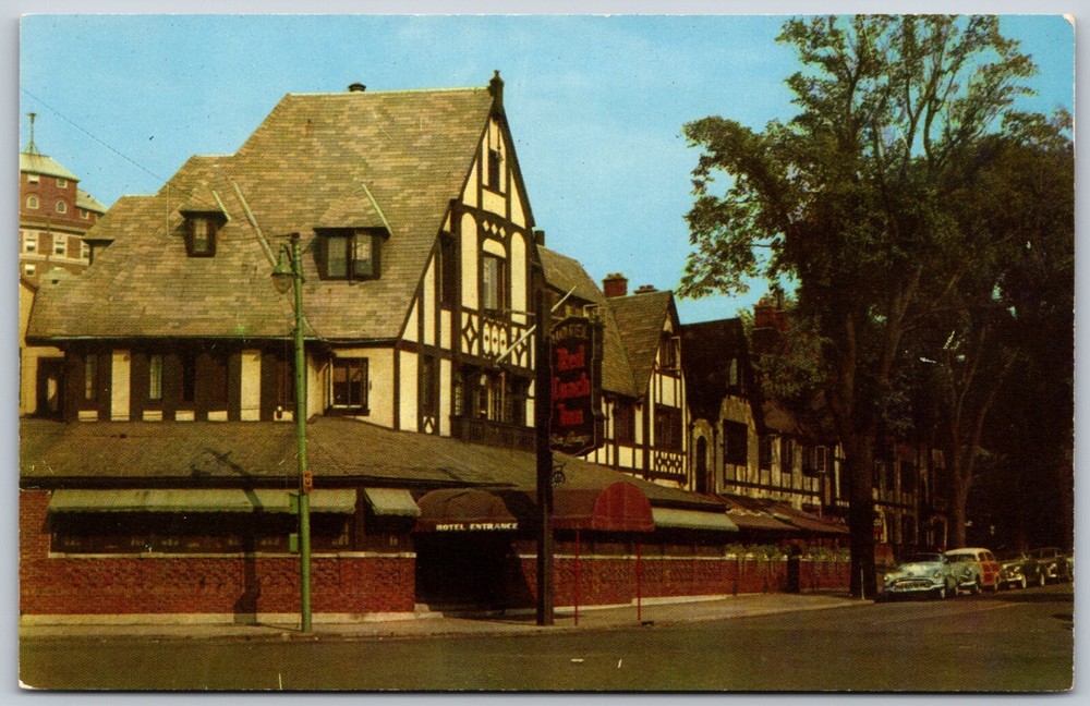 Red Coach Inn Niagara Falls New York Unposted VINTAGE Postcard