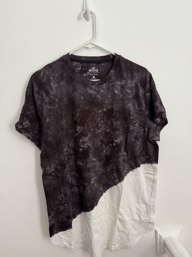 Men’s Hollister T Shirt