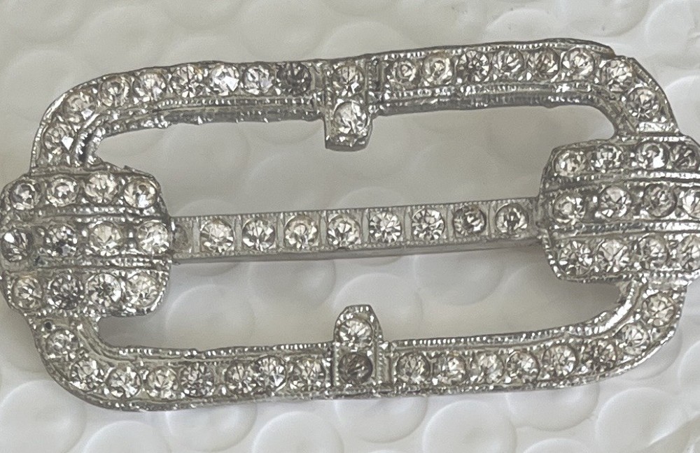 Vintage Mid Century Clear Round Rhinestone Open Rectangle Silver Brooch