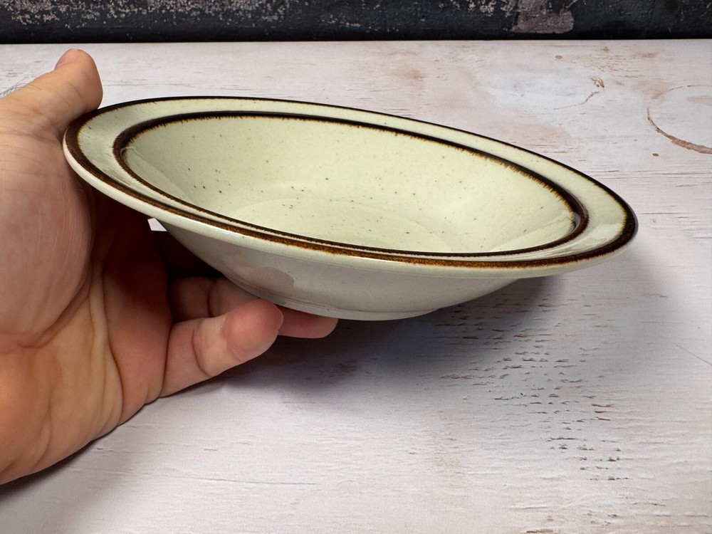 Vintage Anchor Hocking Crestone Stoneware Mid Century Modern Salad Bowl 7.5 ''