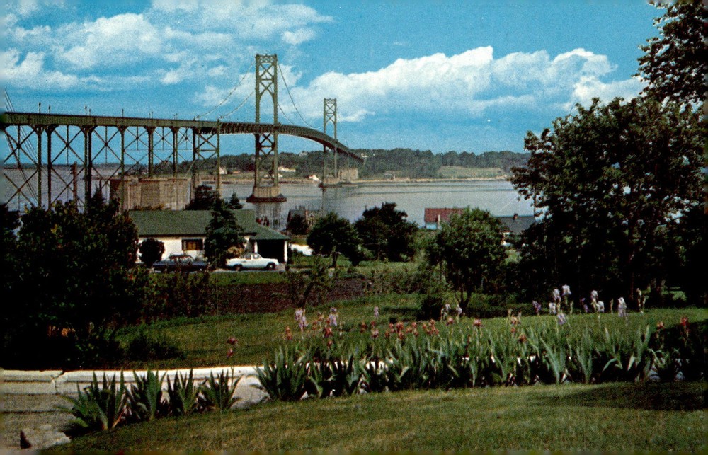 1950s Mt. Hope Bridge Providence Newport RI Lusterchrome Scenic Chrome Postcard