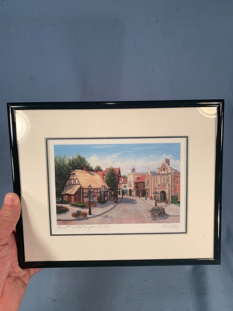 Disney Epcot United Kingdom Pavilion Larry Dotson matted Signed 10.5 x 8.5 Print
