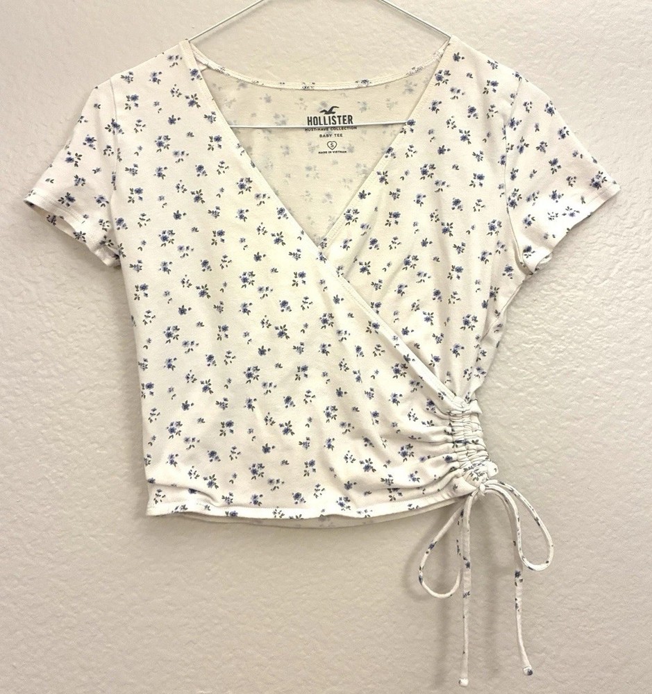Hollister Women’s Floral Ruched Drawstring Knit Baby Tee V-Neck White/Blue S
