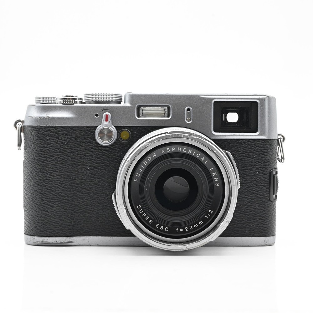 Fujifilm FinePix X100 12.3MP Digital Camera w/23mm f2 *Parts/Repair #747