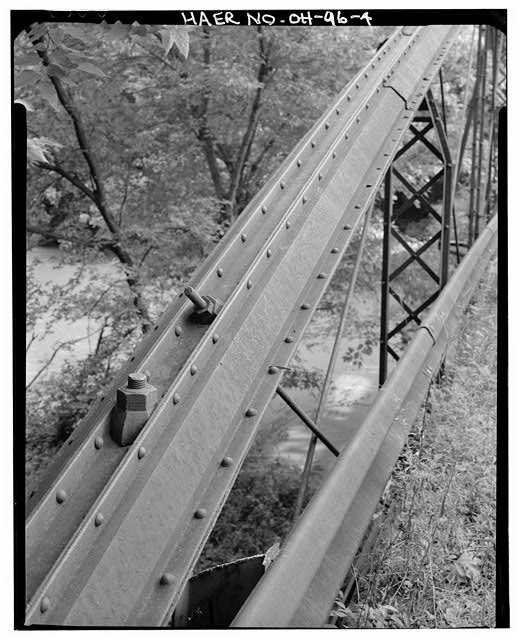 4. DETAIL VIEW SHOWING CONNECTIONS AT UPPER CHORD - Oakgrove Road Bridge,