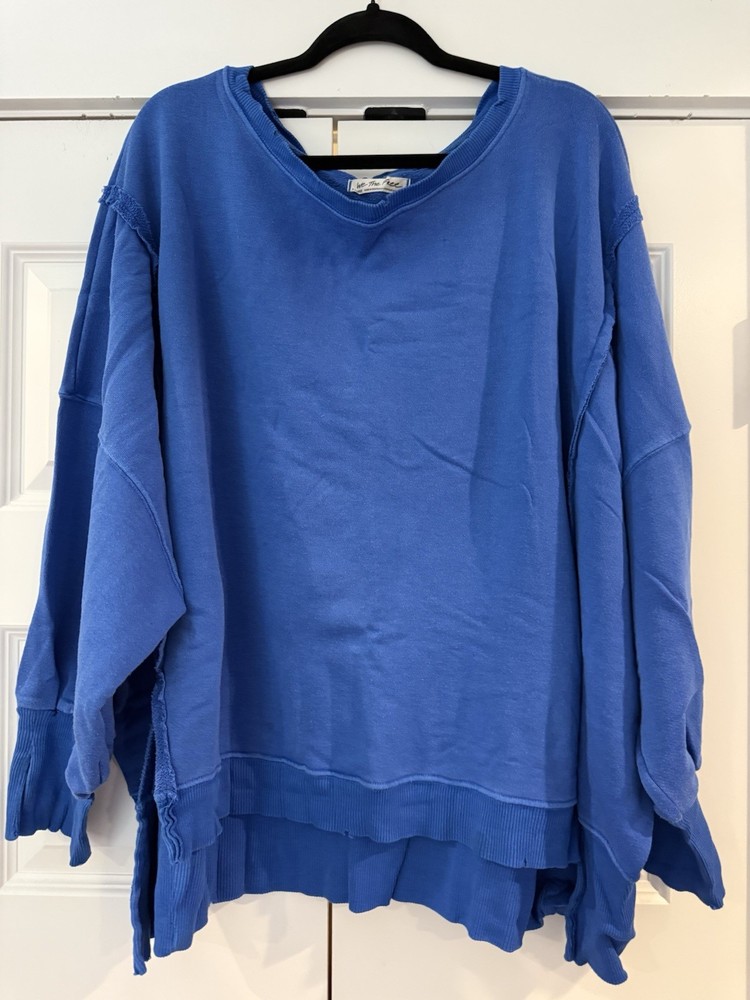Free People Camden Sweatshirt  XL EUC Original Price $78 Defect In Dye See PicsP2P 38” S2H 25”