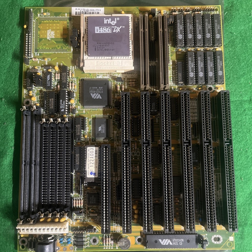 FIC 486-GVT-2 VIA VT82C486A Motherboard Intel 486DX-33 256KB VLB ISA Socket 3