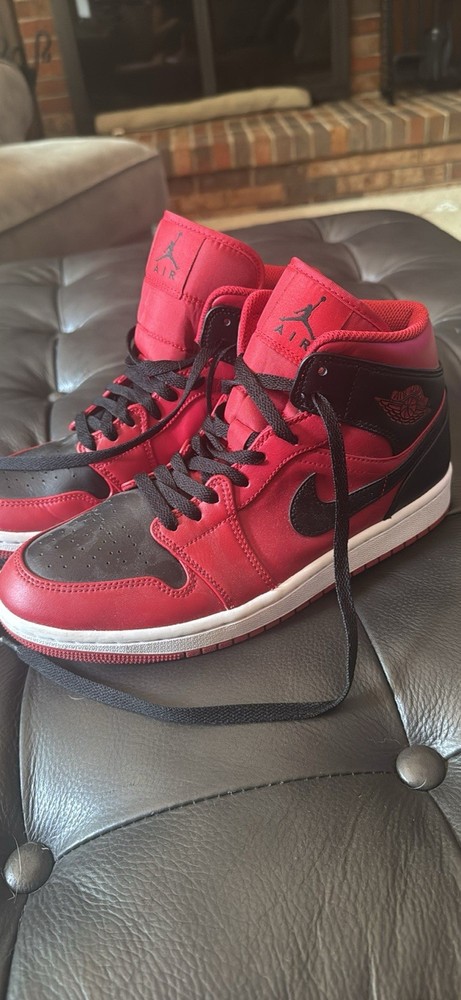 Nike Air Jordan 1 Mid Men's Red