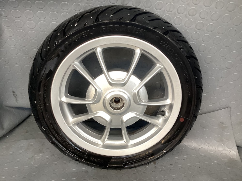 REAR WHEEL RIM PIAGGIO VESPA PRIMAVERA 125 2020