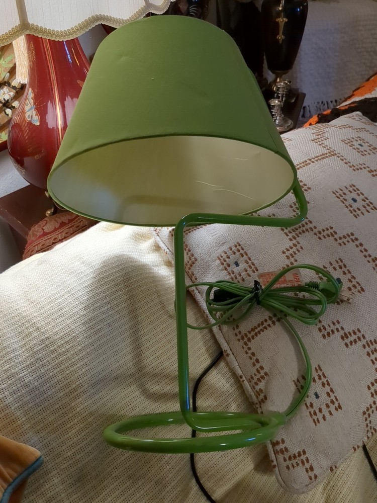 Mid Century Design GREEN, Desk Lamp 18x11