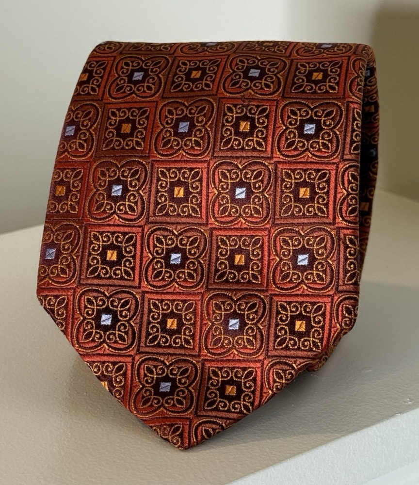 Ike Behar New York 100% Silk Orange Geometric Necktie Tie 60.5