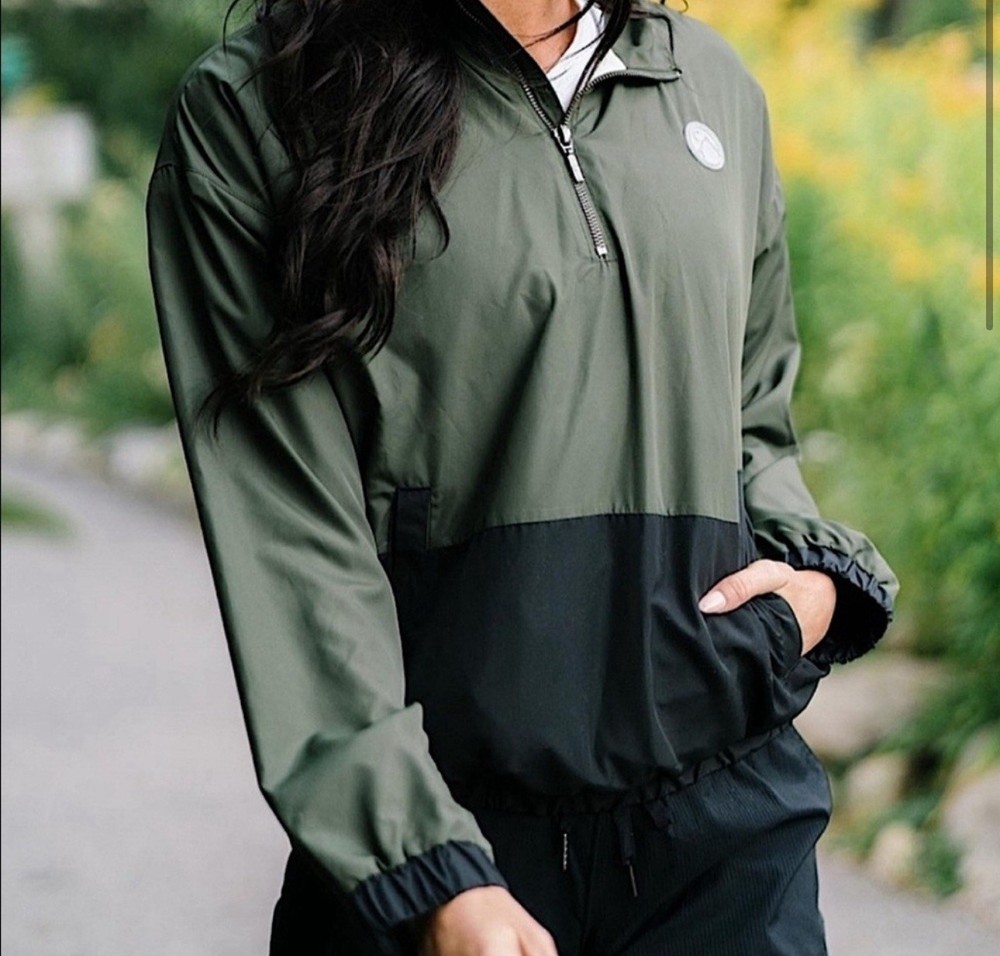 Zyia Active Women’s Large 1/4 Zip Forest Patch Pocket 1/4 Zip Windbreaker Lined