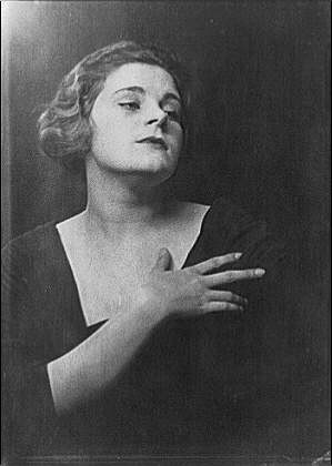 Photo:Montgomery Flagg Mrs D Fitch 1921 Portrait Photograph