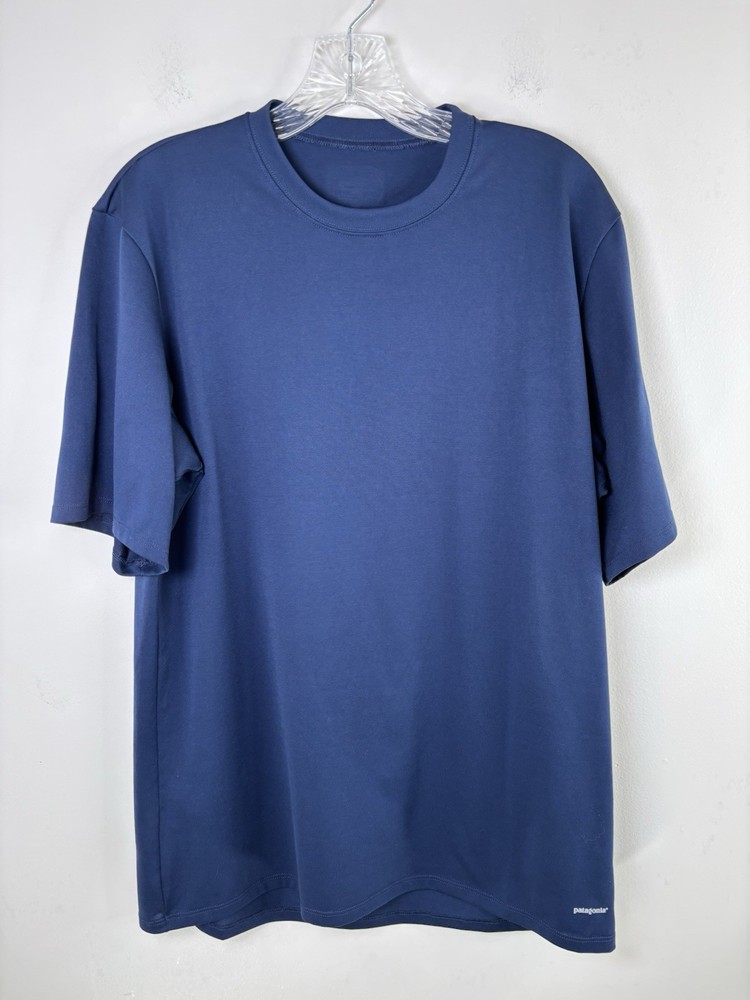 Patagonia T Shirt Men's Large Navy Blue Short Sleeve Outdoors