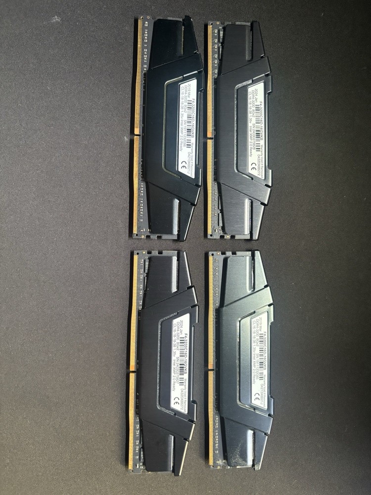 G. SKILL Ripjaws V Series 32GB (4x8GB) 3200 MHZ