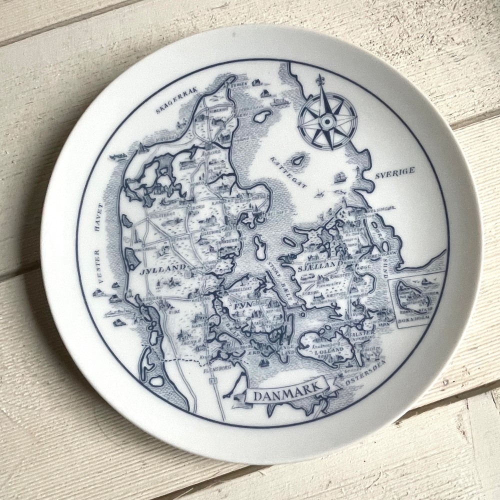 7.5 Inch MCM Danmark Sweden Blue Scandinavian Mariners Wall Plate Map