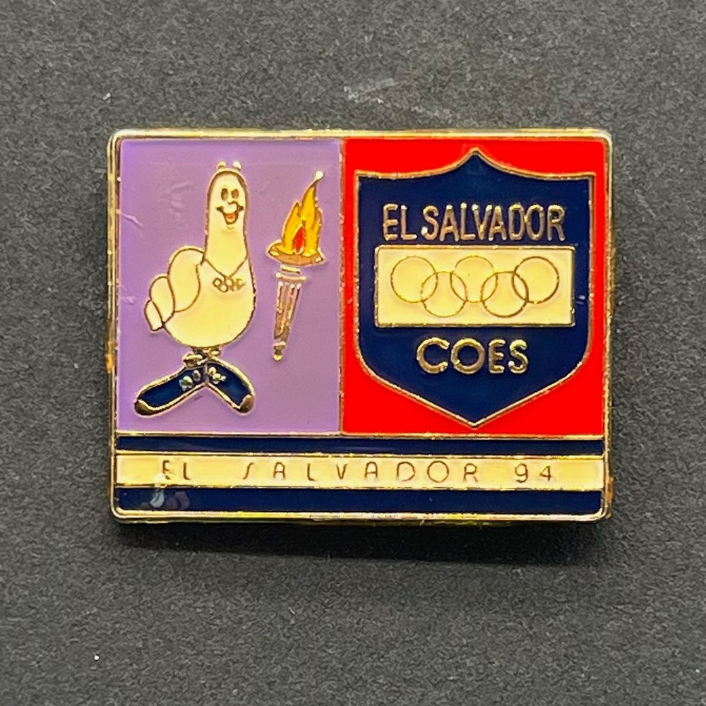 Vintage 1994 Olympic Committee of  El Salvador NOC Lapel pin
