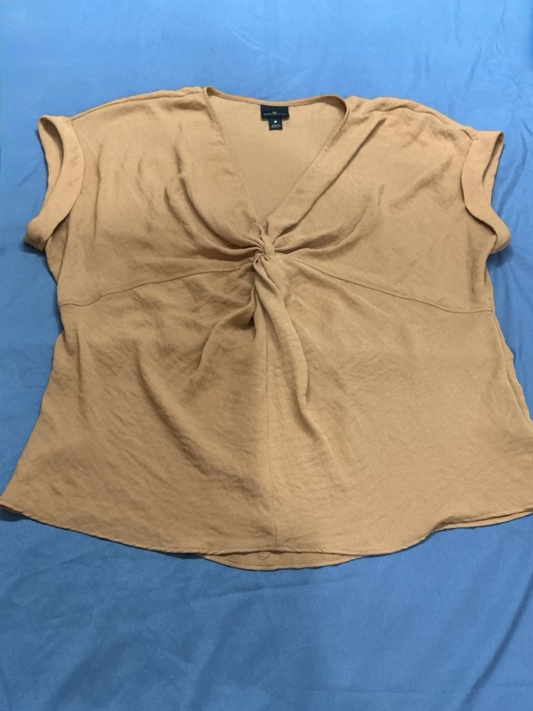 Worthington Twist Front V-Neck Short Sleeve Blouse Tan Size M
