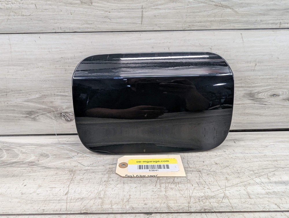 17-23 OEM BMW F90 G30 530 540 M550 M5 Fuel Gas Tank Flap Lid Cover