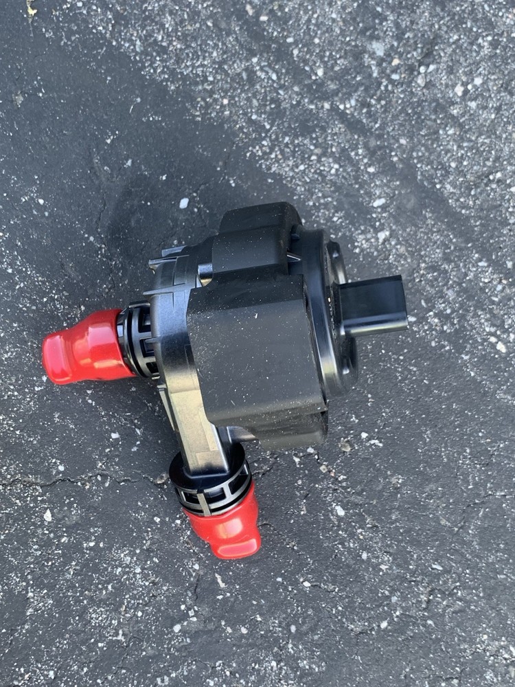 OEM TESLA MODEL S ELECTRIC AUXILIARY COOLANT WATER PUMP 2021 - 2023