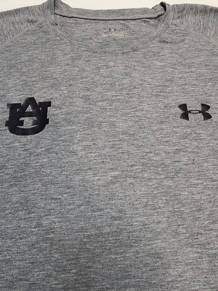 Under Armour Grey Moisture Wicking UA Graphic T-Shirt Crewneck Men's Large