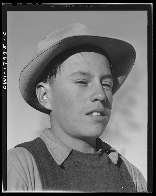 Photo:1930s Young Boy in Hat Portrait Black and White Photograph